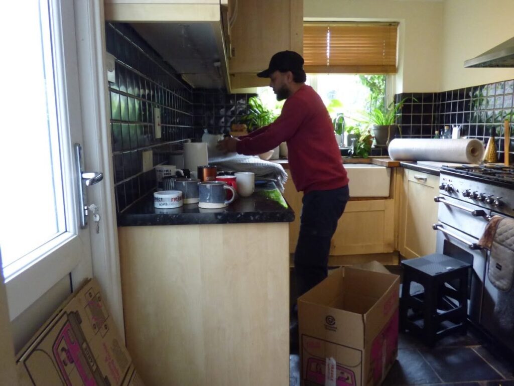 How to Remove Kitchen Cabinets Without Damage